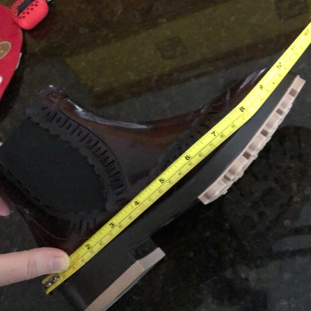 Gorgeous Patent Chelsea Tod’s Boots, Pristine! - Picture 9 of 11